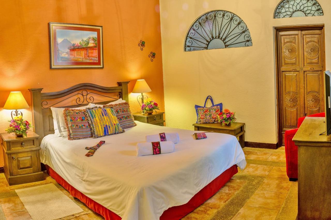 Hotel Casa Del Parque By Ahs Antigua Ngoại thất bức ảnh